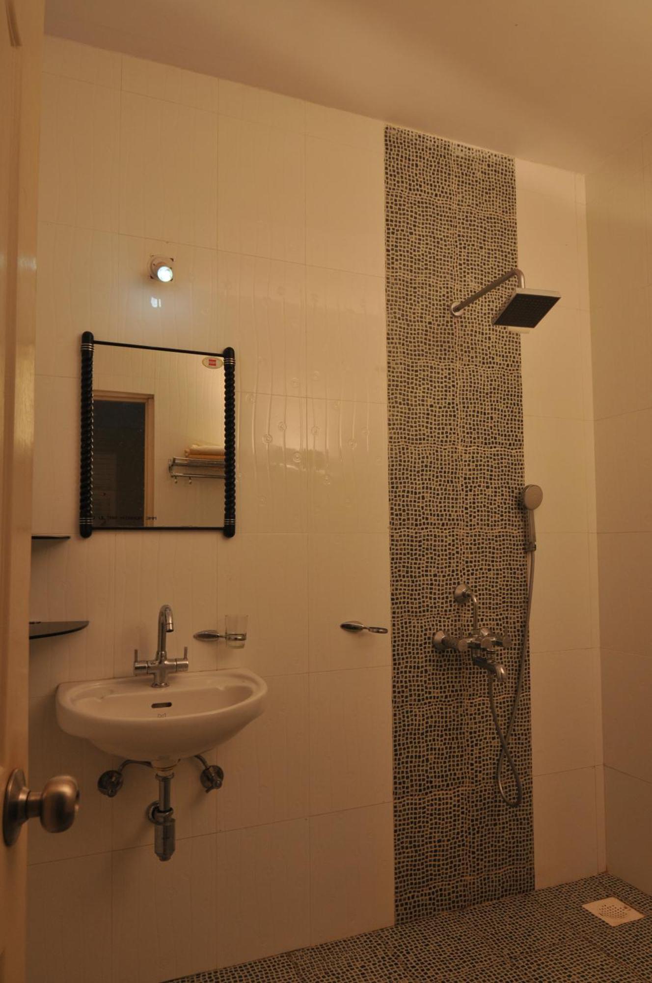 Elegant Shades Apartment Colva