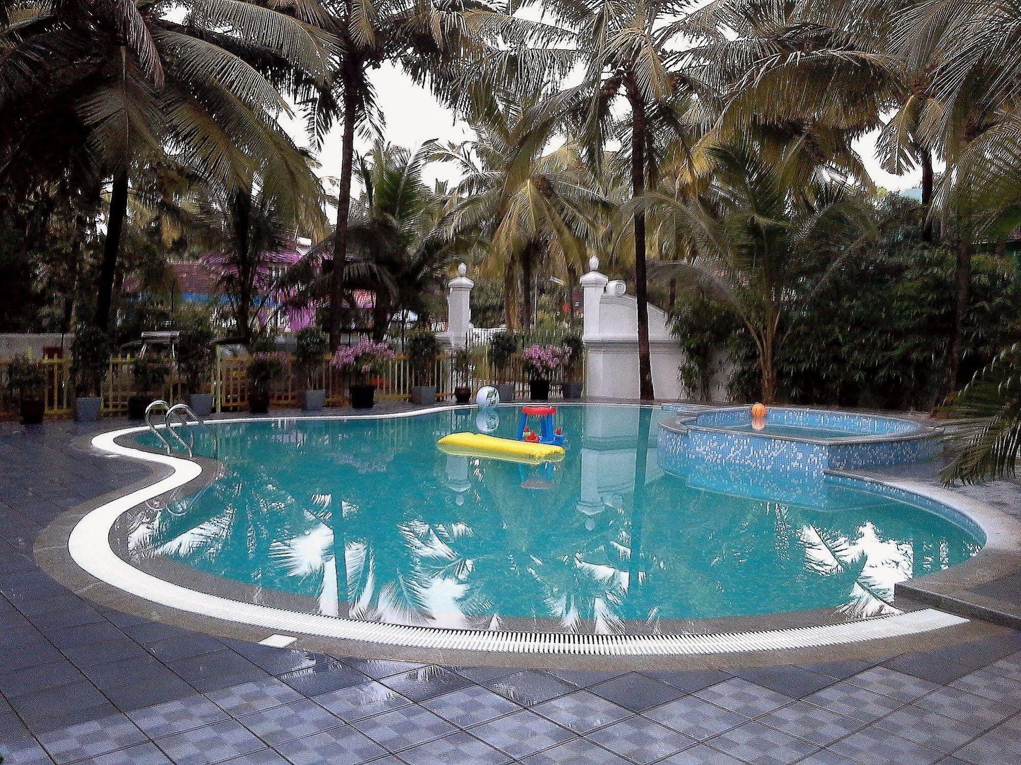 Elegant Shades Apartment Colva